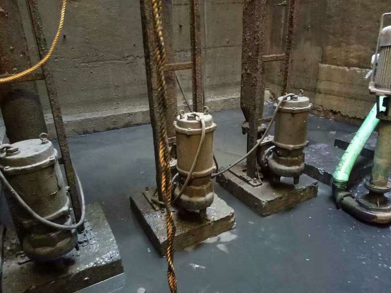 虞城污水池清理