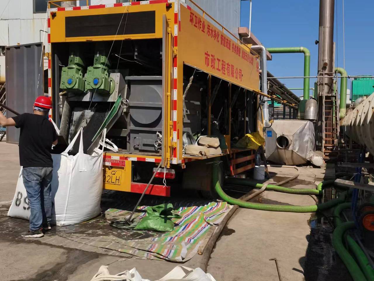 虞城淤泥压干处理